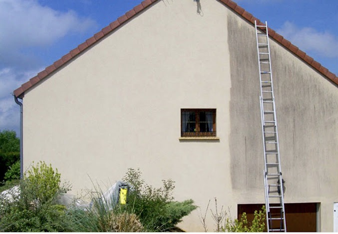 Façade en cours de nettoyage