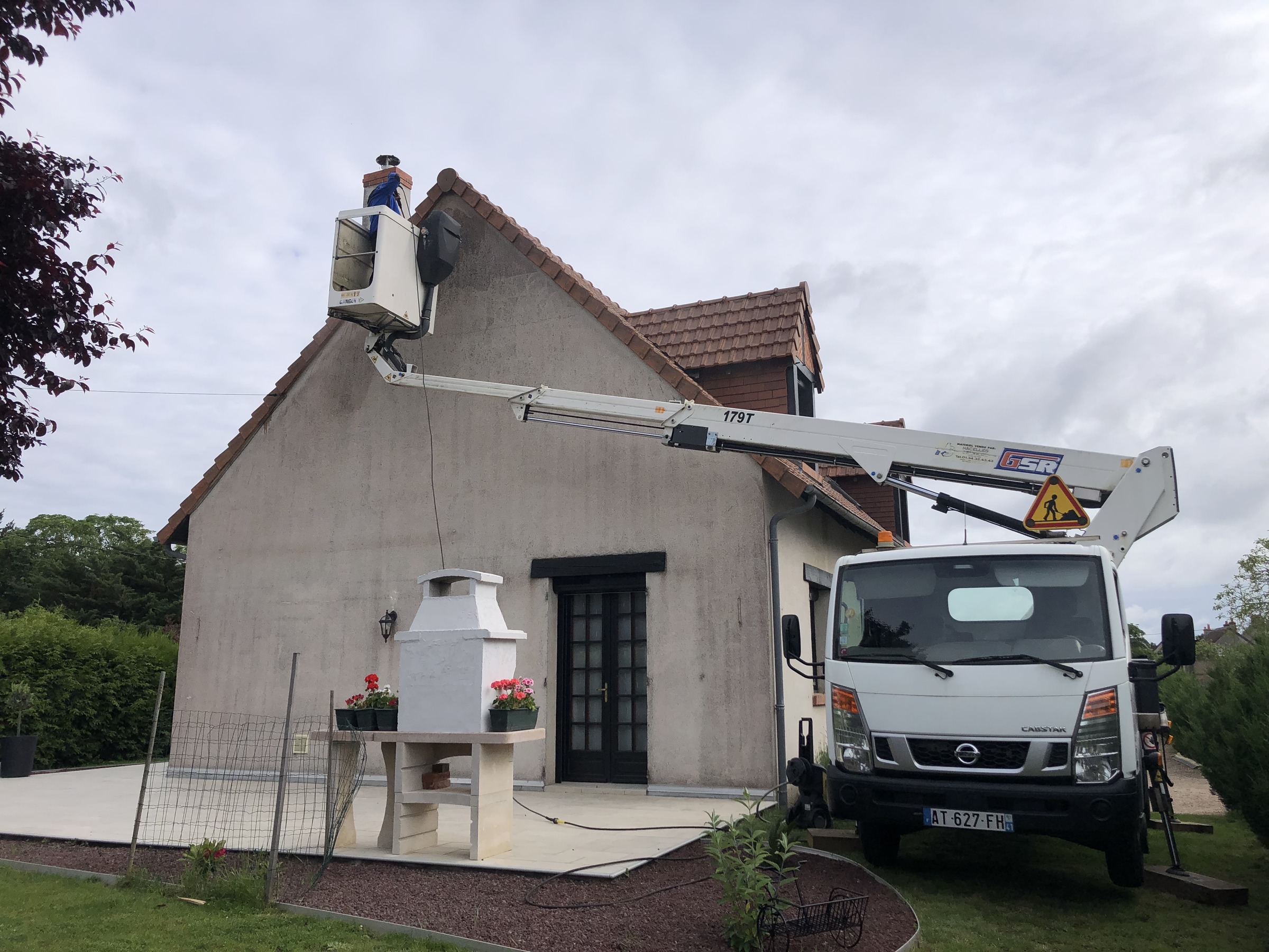 Intervention en nacelle sur façade